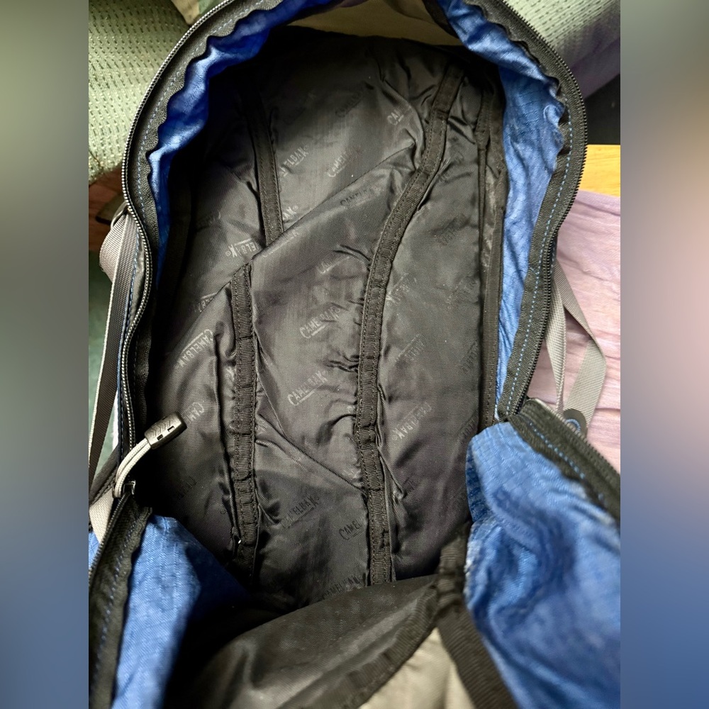 Large Beautiful Camelback!!!( Needs Bladder) - image 4